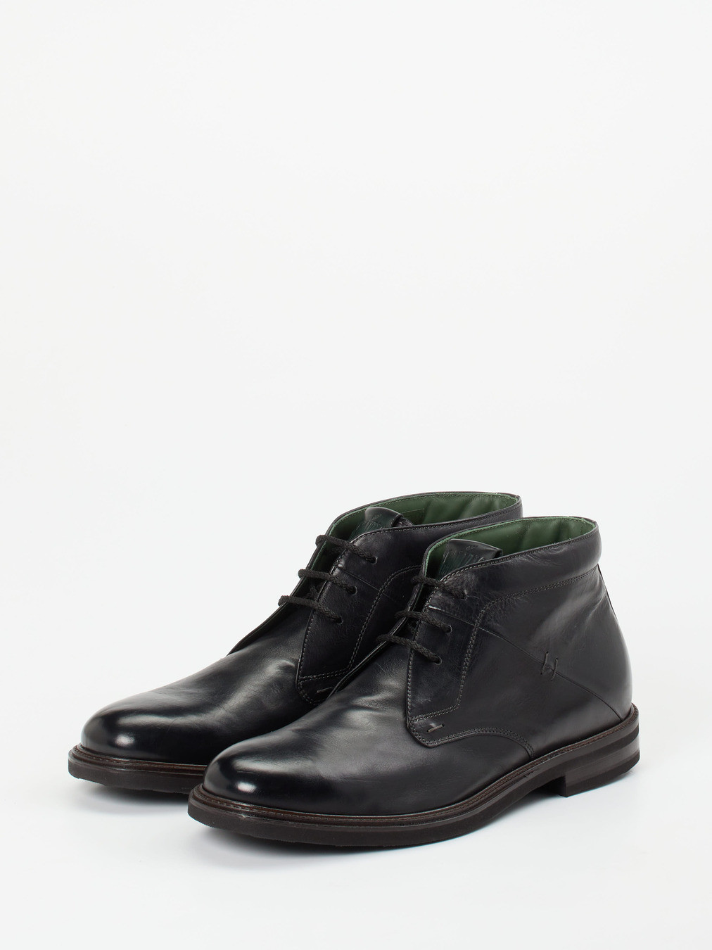 Boot schwarz 4701009077902