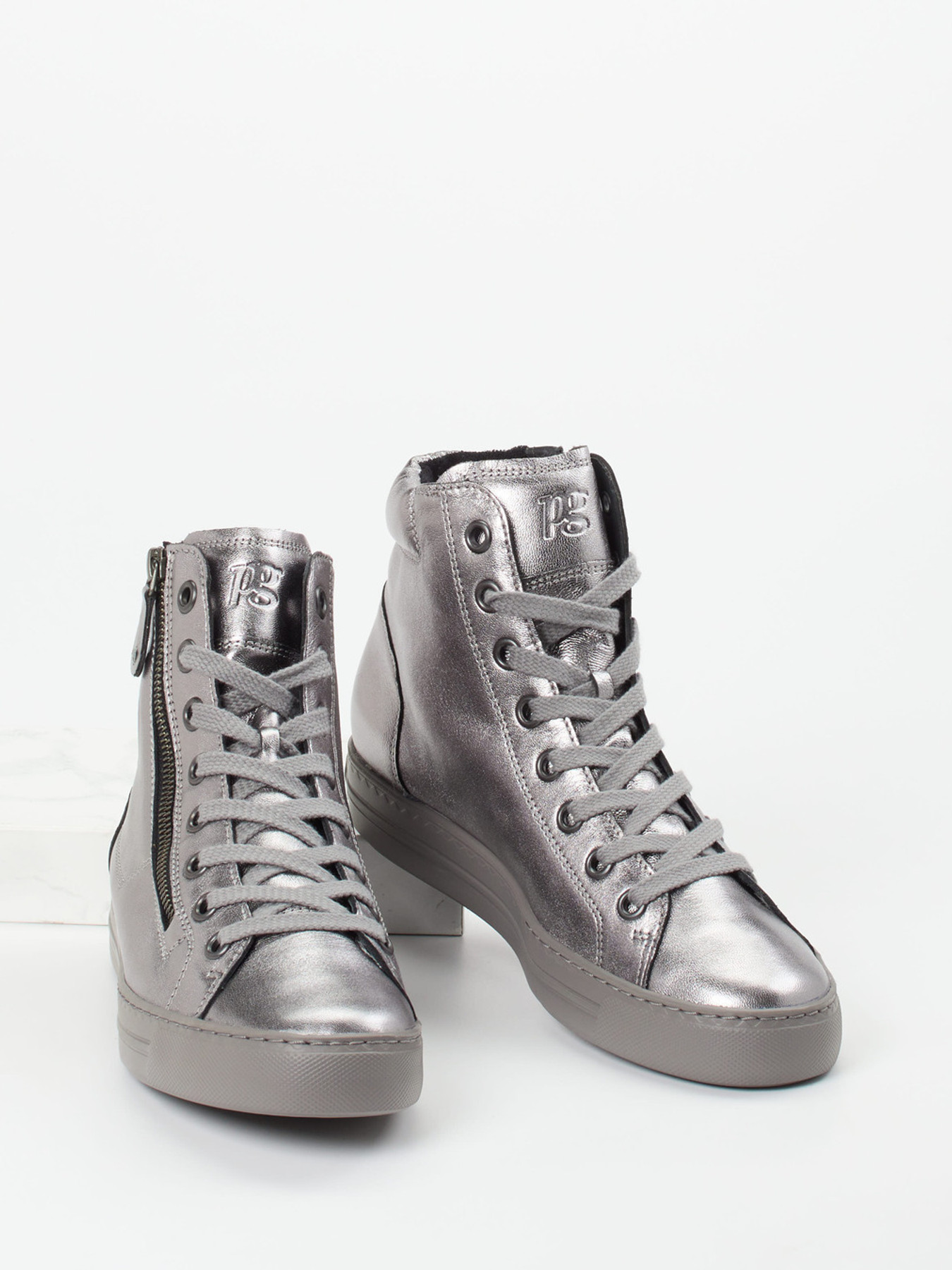 Sneaker High silber 1673449000804