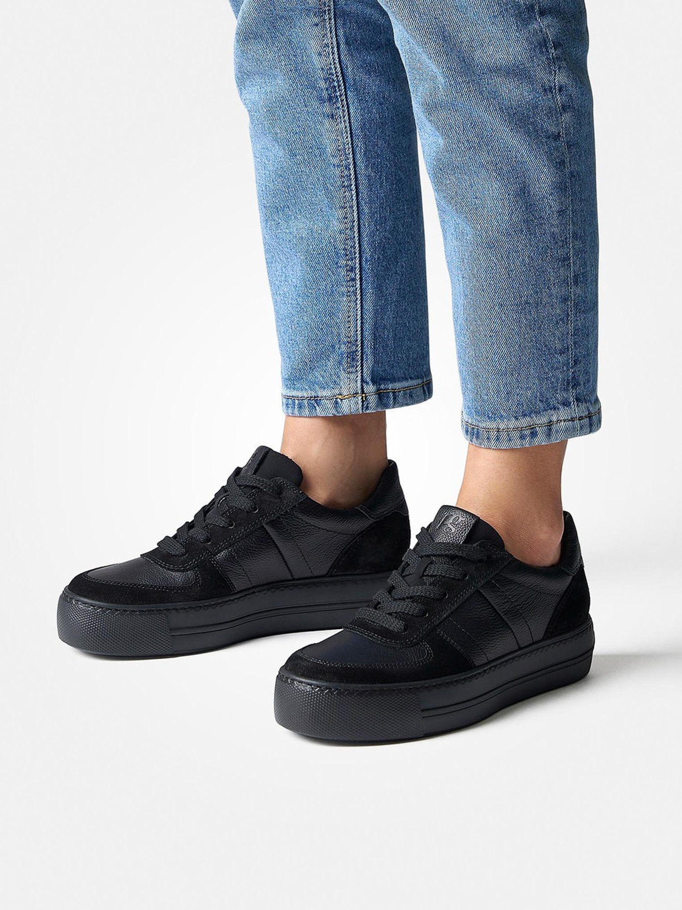 Sneaker schwarz 1663009021302