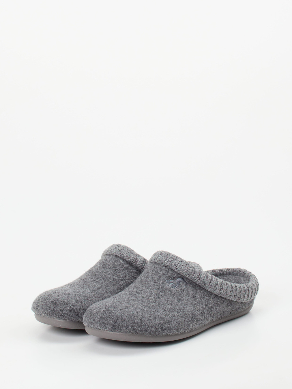 Hausschuh grau 7163459003702