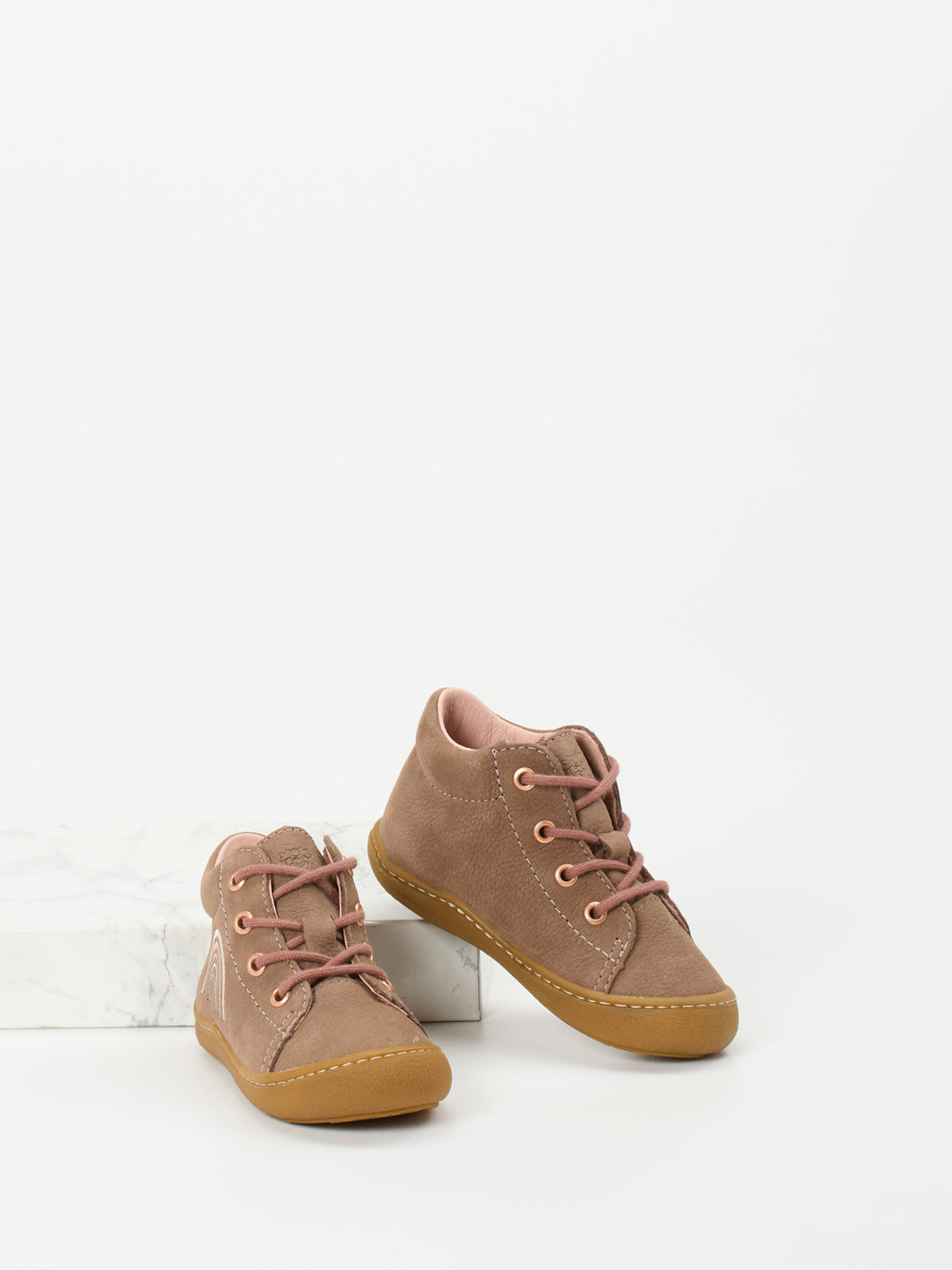 Schnürschuh braun 6705209000404