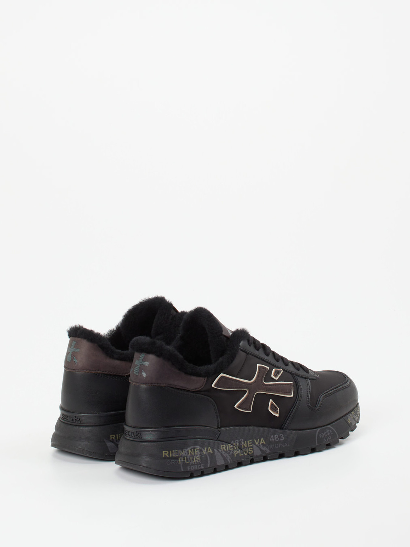 Sneaker schwarz 4661009064603