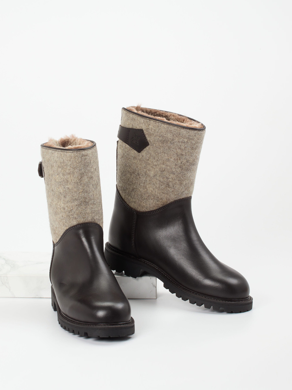 Stiefel braun 1853209000304