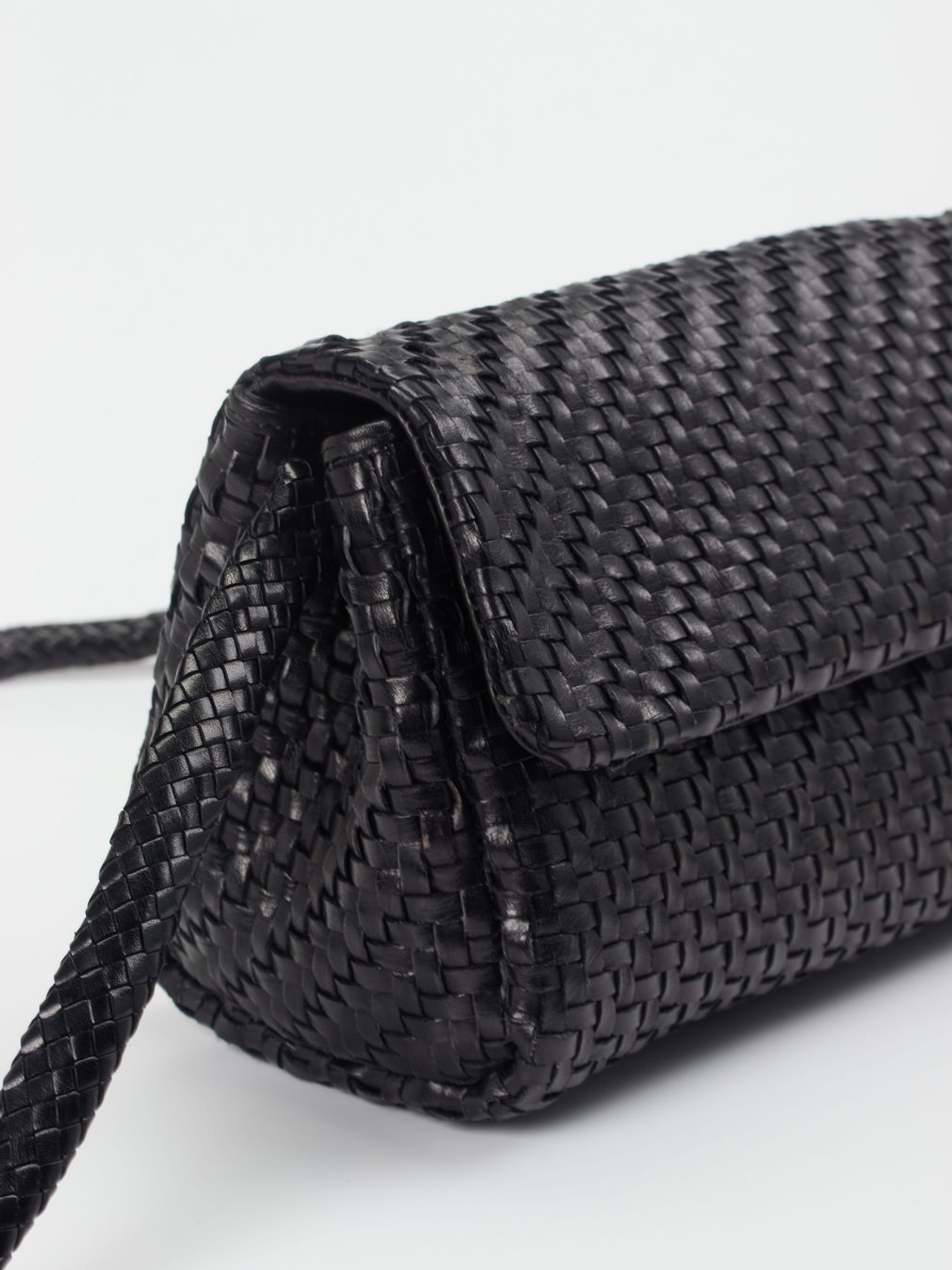 Umhänge-/ Minitasche schwarz 9391009005605