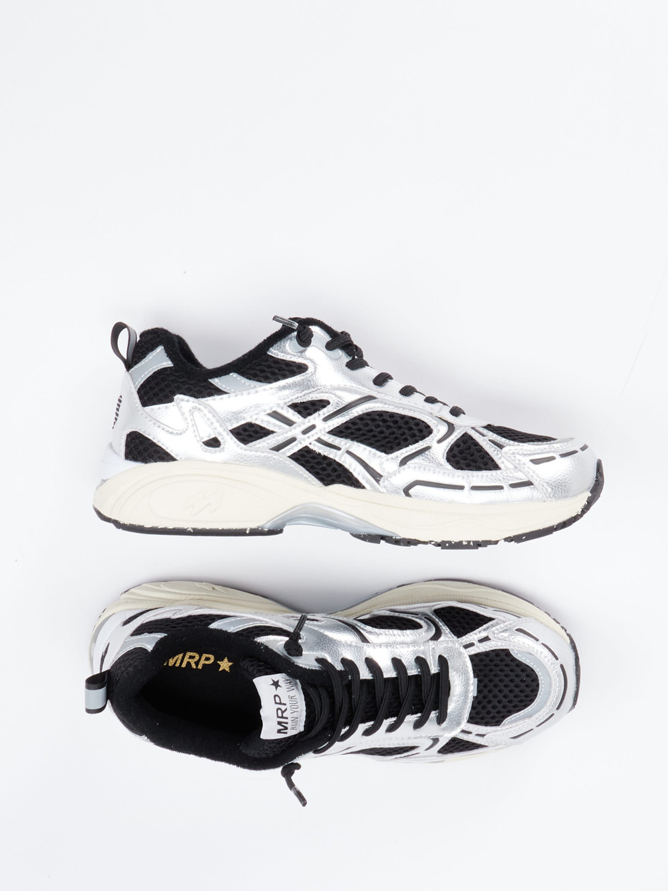 Sneaker silber 1663449007304