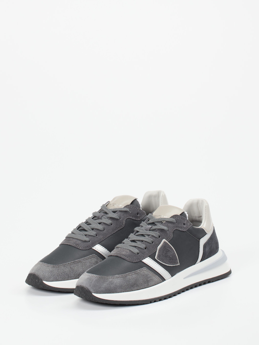 Sneaker grau 1663409001102