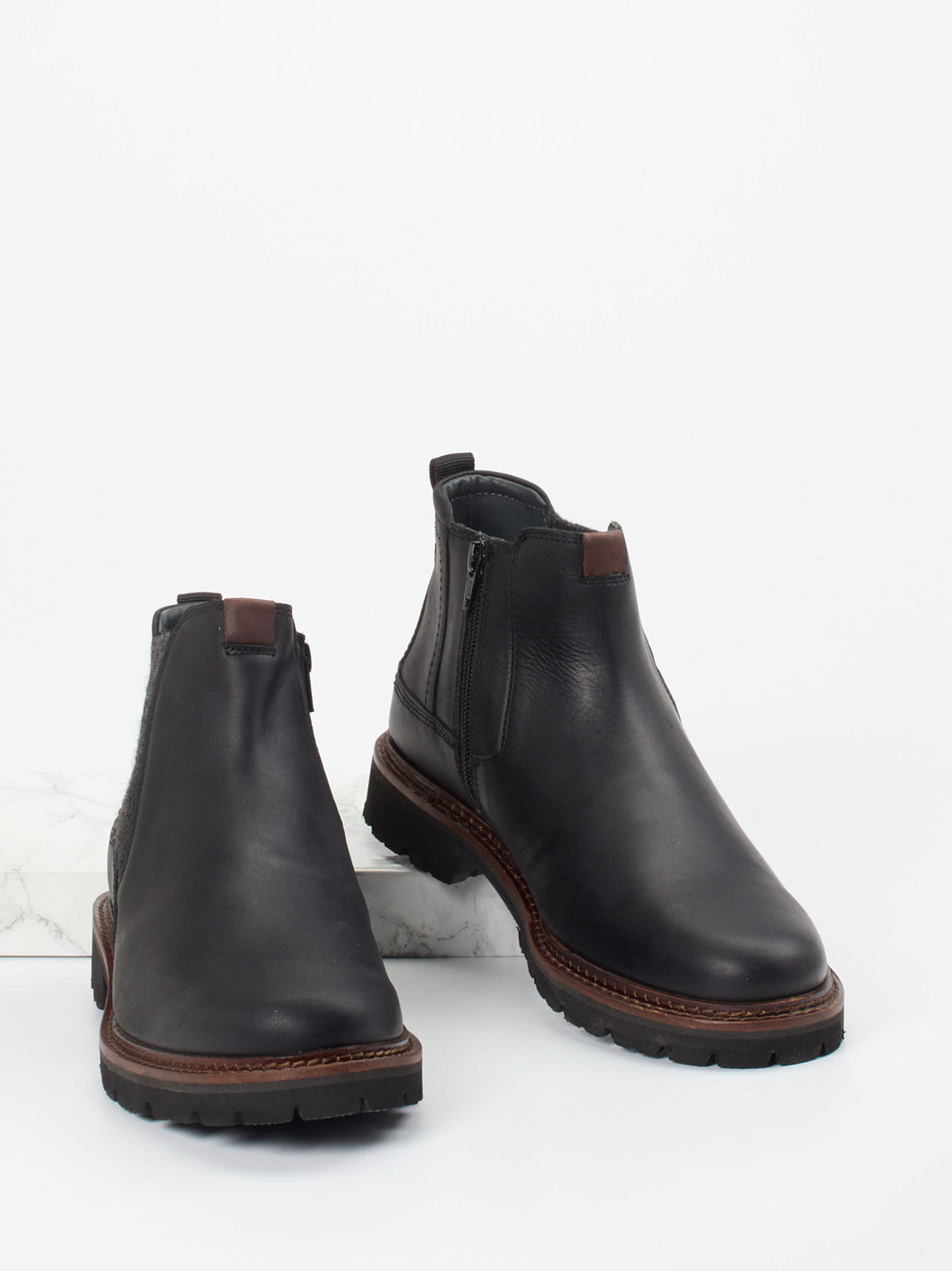 Boot schwarz 4711009022704