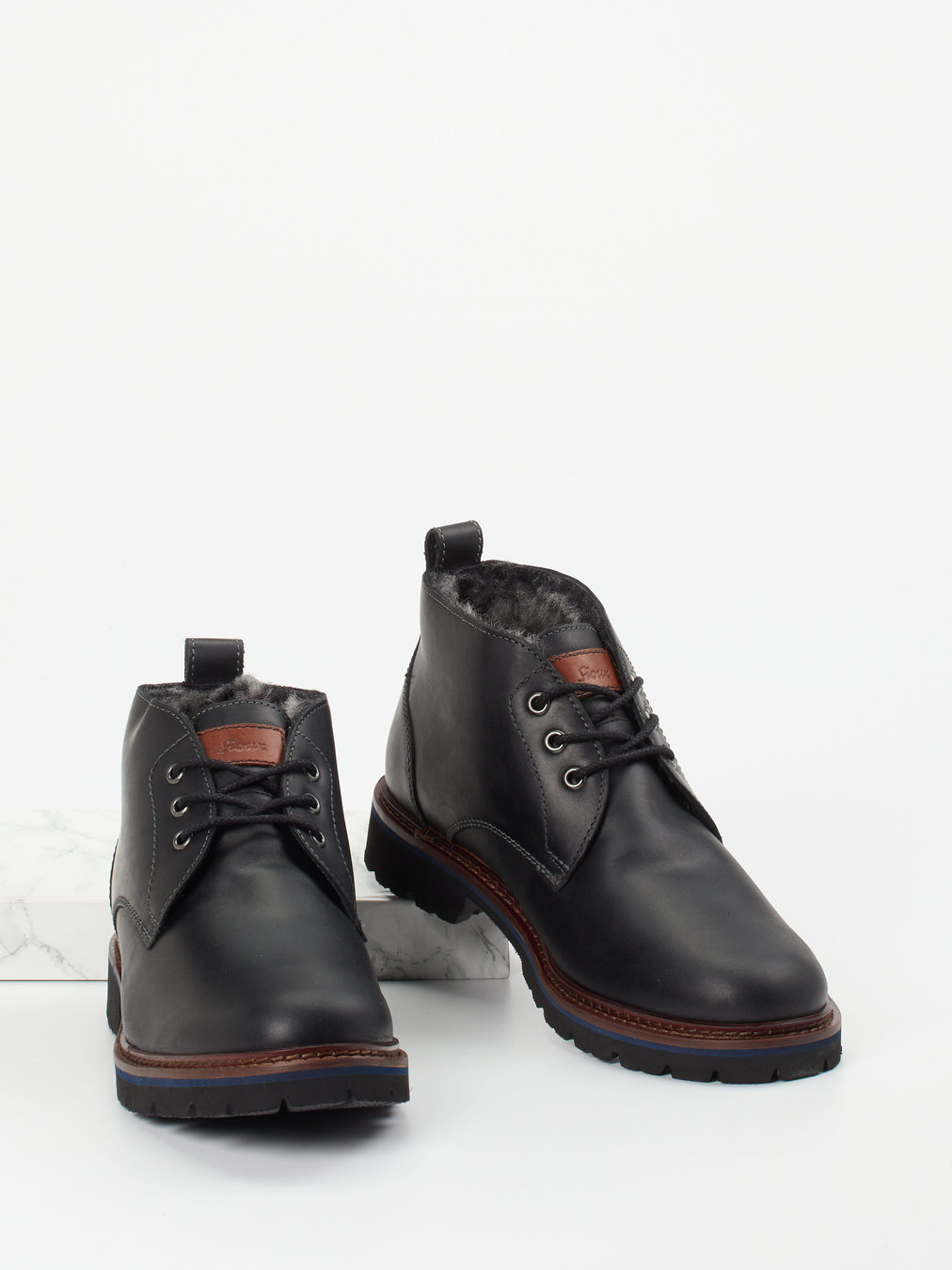 Boot schwarz 4801009058404