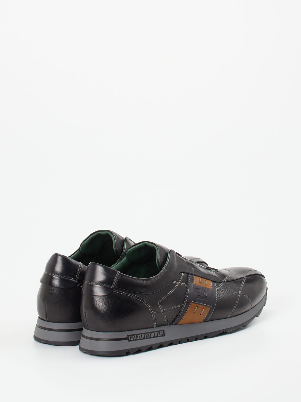 Slipper schwarz 4561009003903