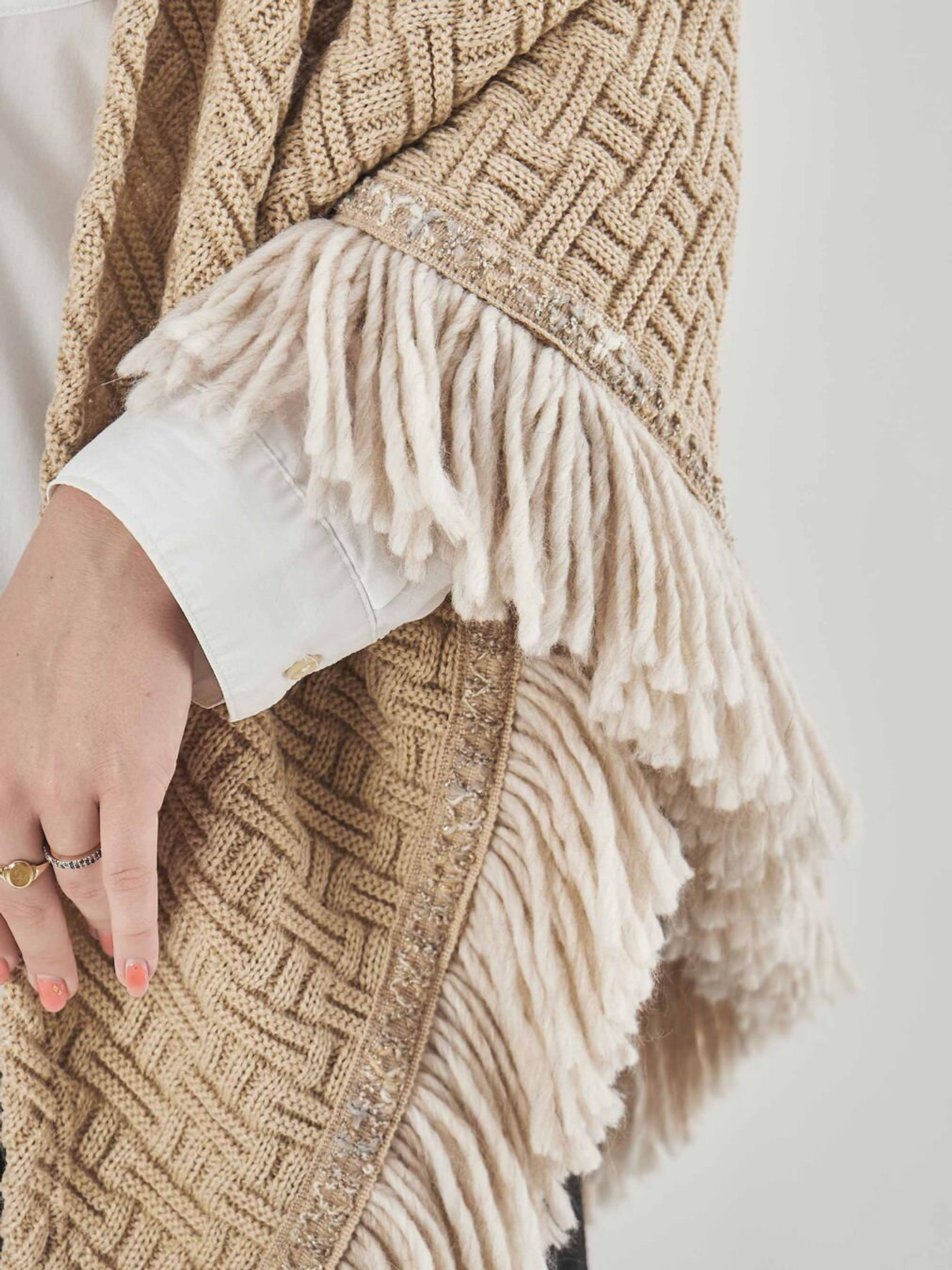 Poncho beige 9330359000402