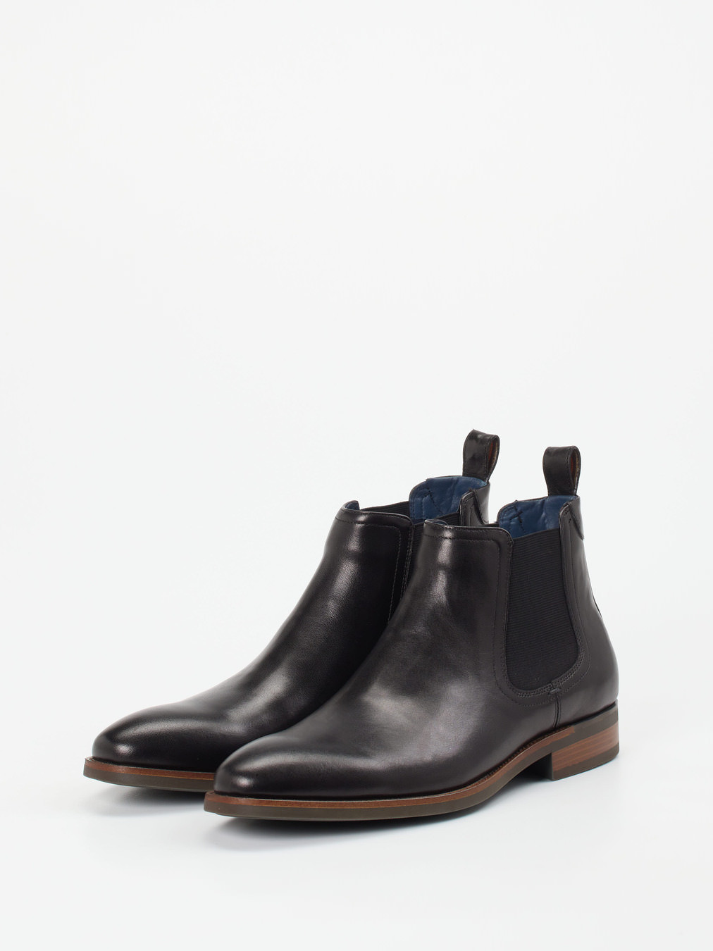 Boot schwarz 4711009023502