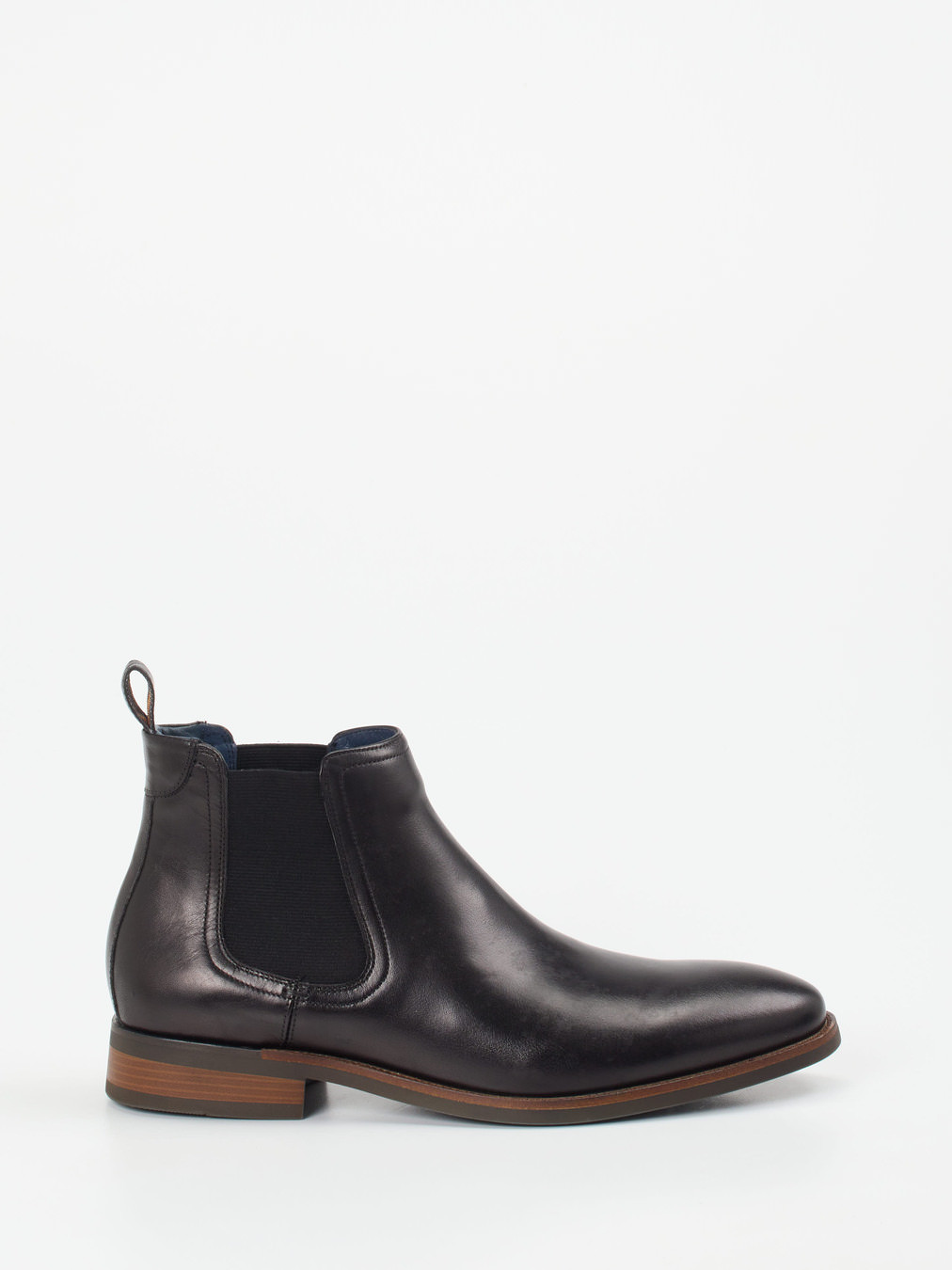 Boot schwarz 4711009023501