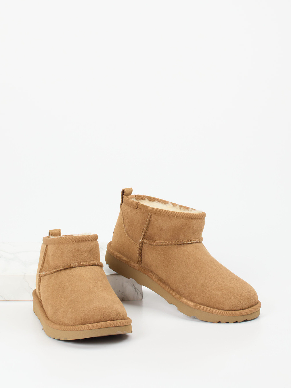 Boot Classic Ultra Mini braun 6810289001804