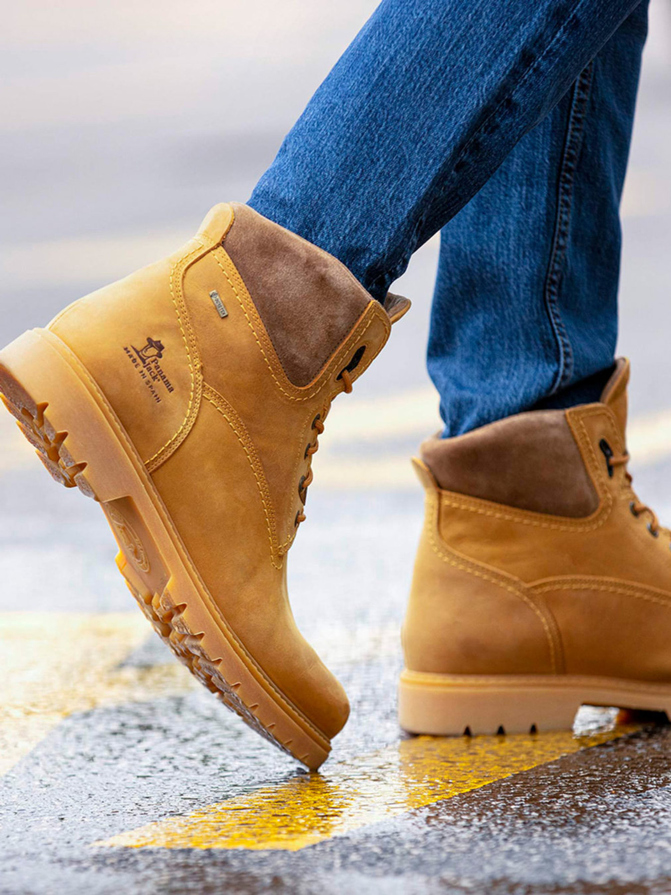 Boot gold 4701889050402