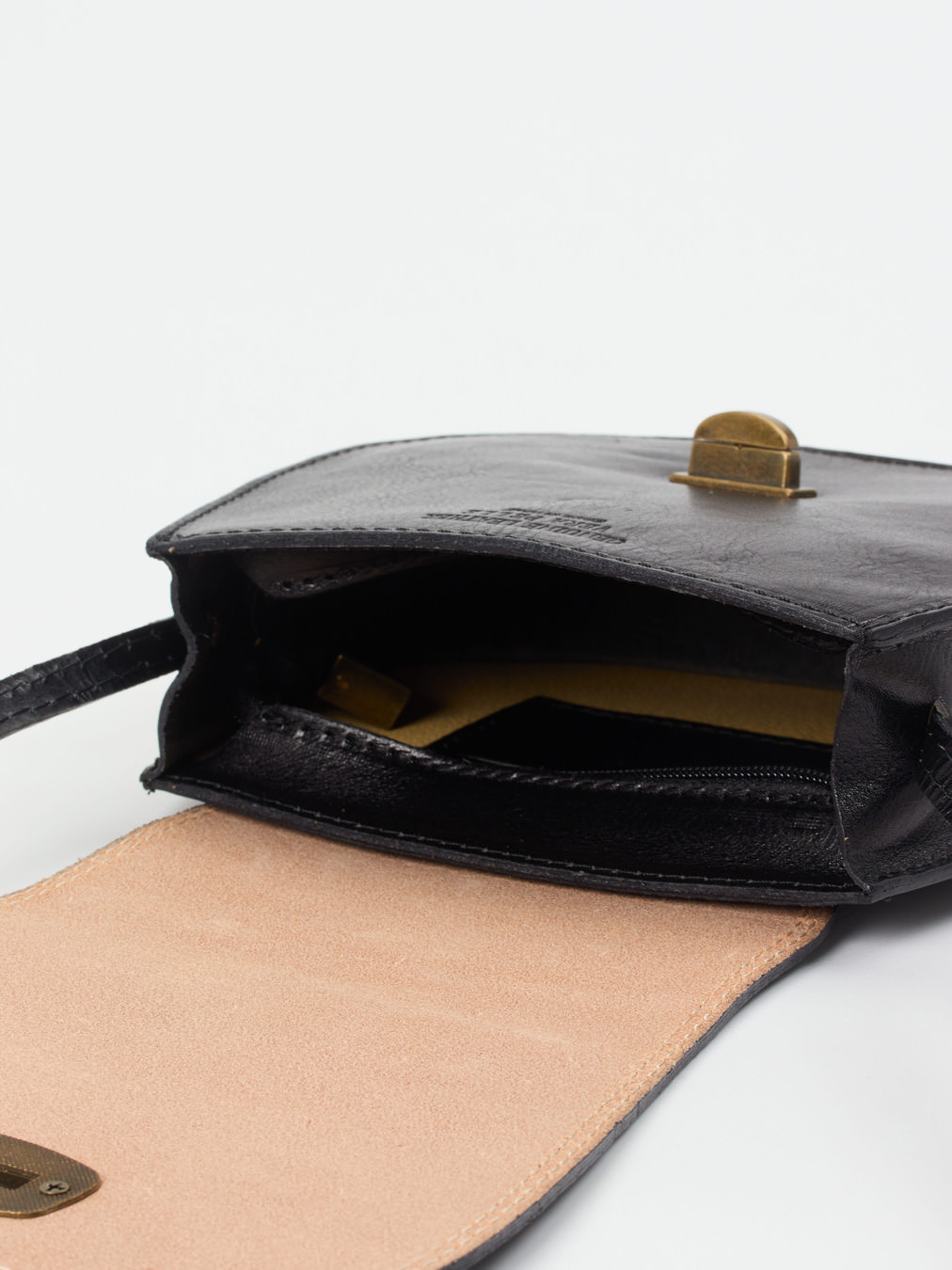 Umhänge-/ Minitasche schwarz 9391009005104