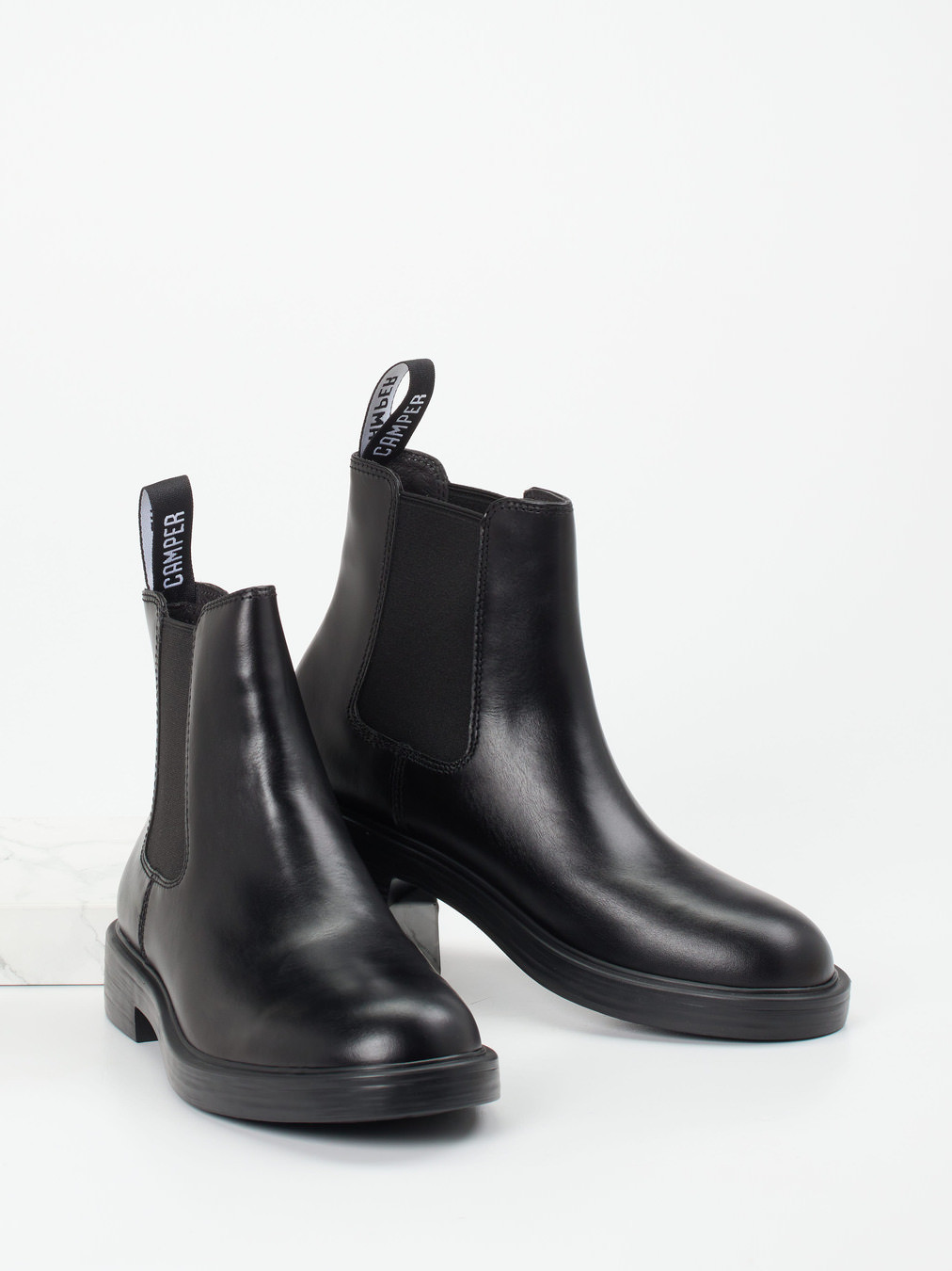 Boot schwarz 4711009022604