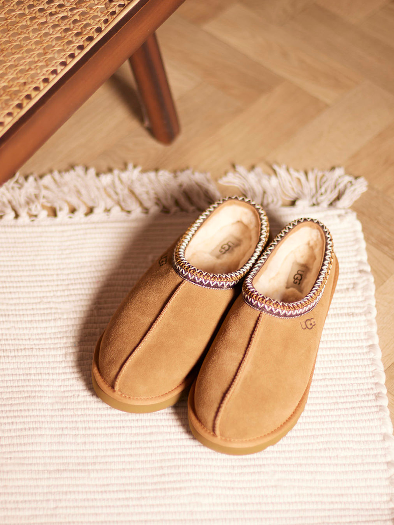 Hausschuh braun 7472259000202