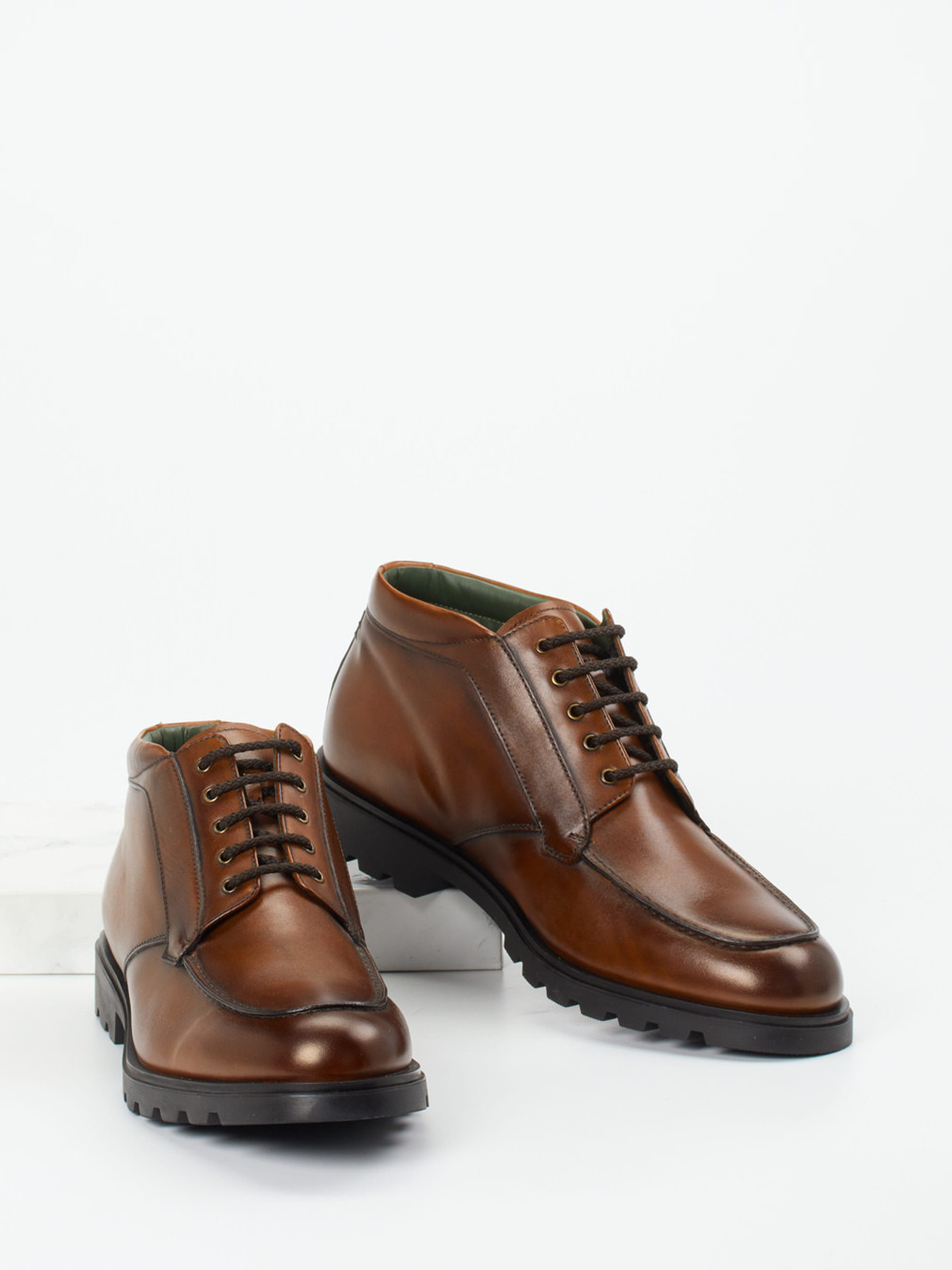 Boot braun 4801229052604