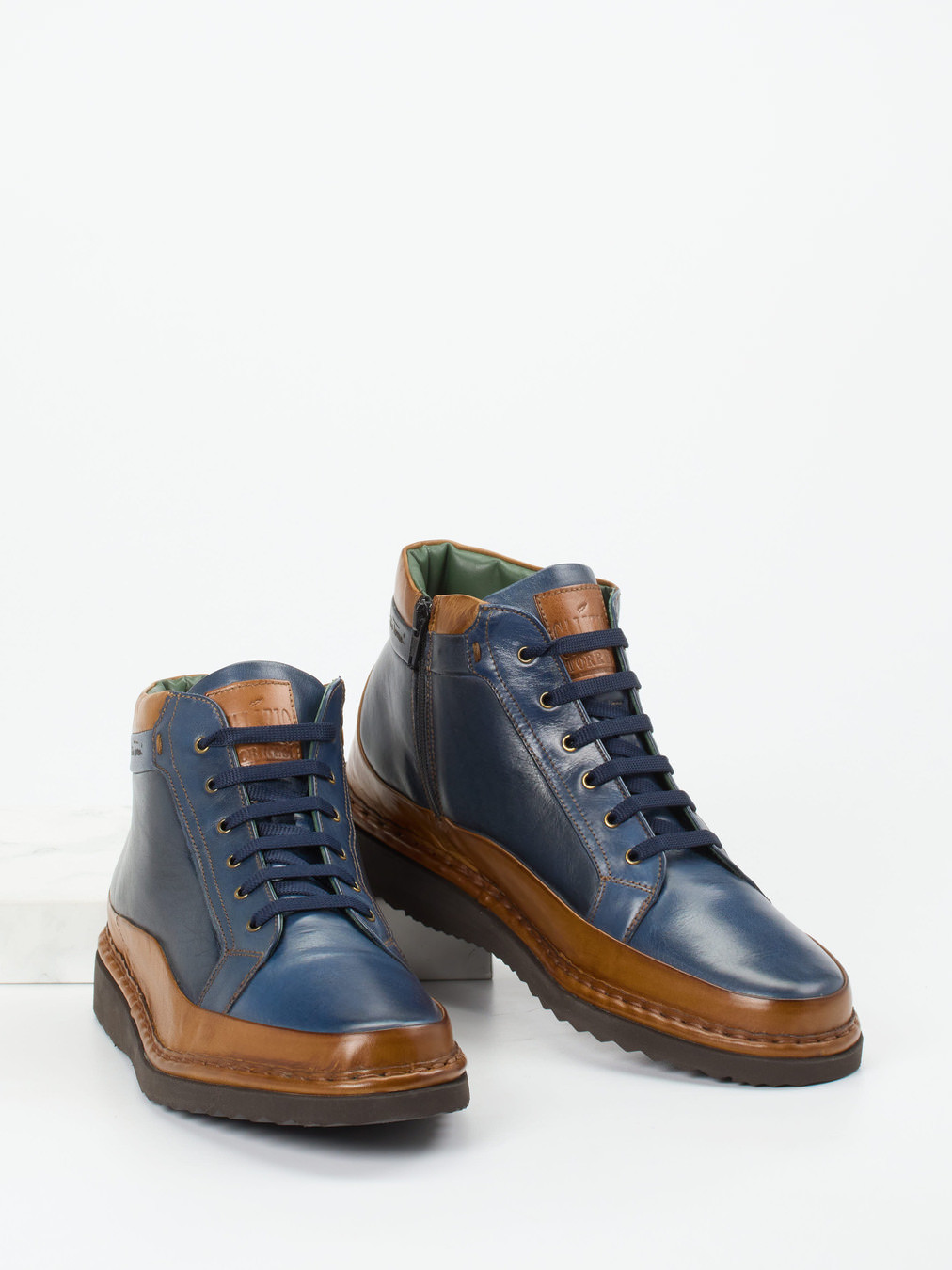 Boot blau 4701102001604