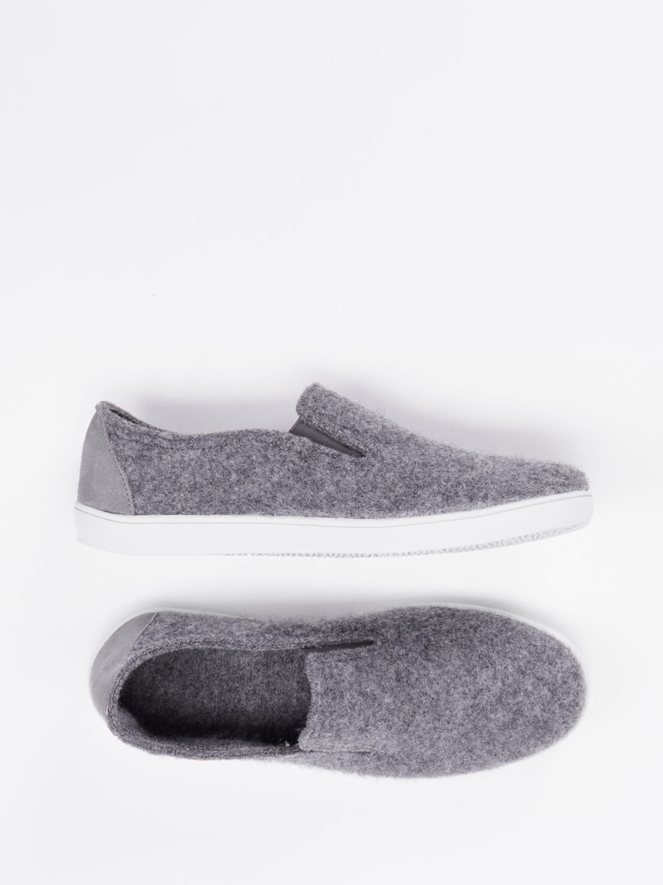 Hausschuh grau 7173459001504