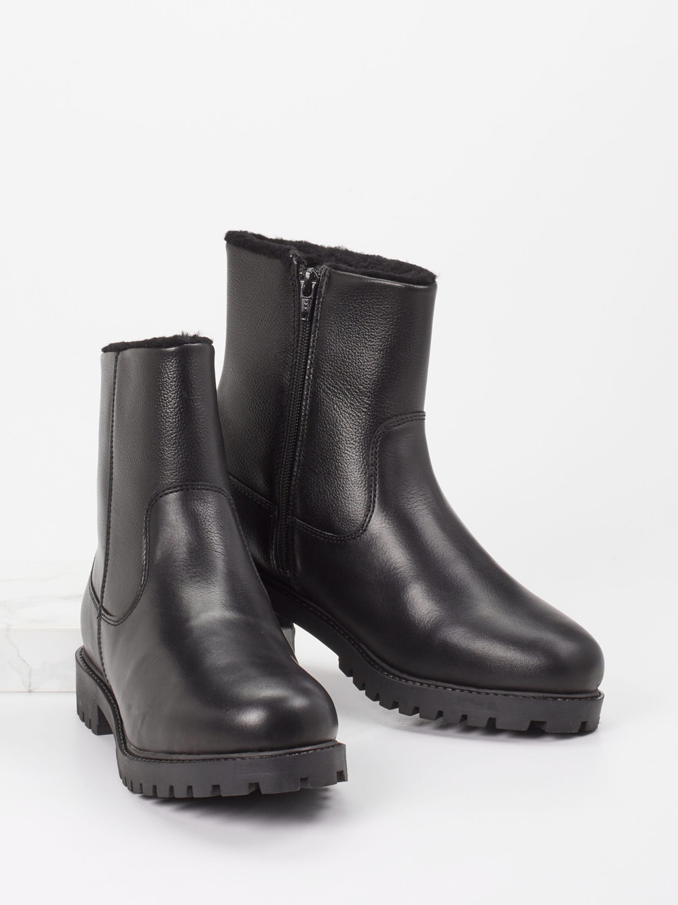 Boot schwarz 4821009052304