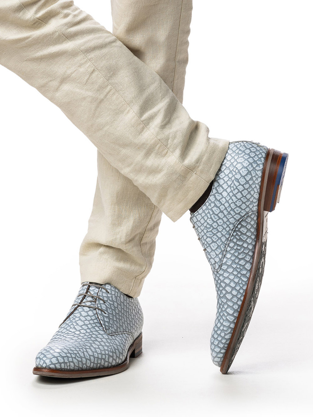 Schnürschuh grau 4610499002702