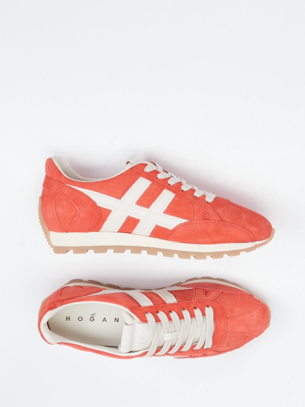 Sneaker rot 1661559003804