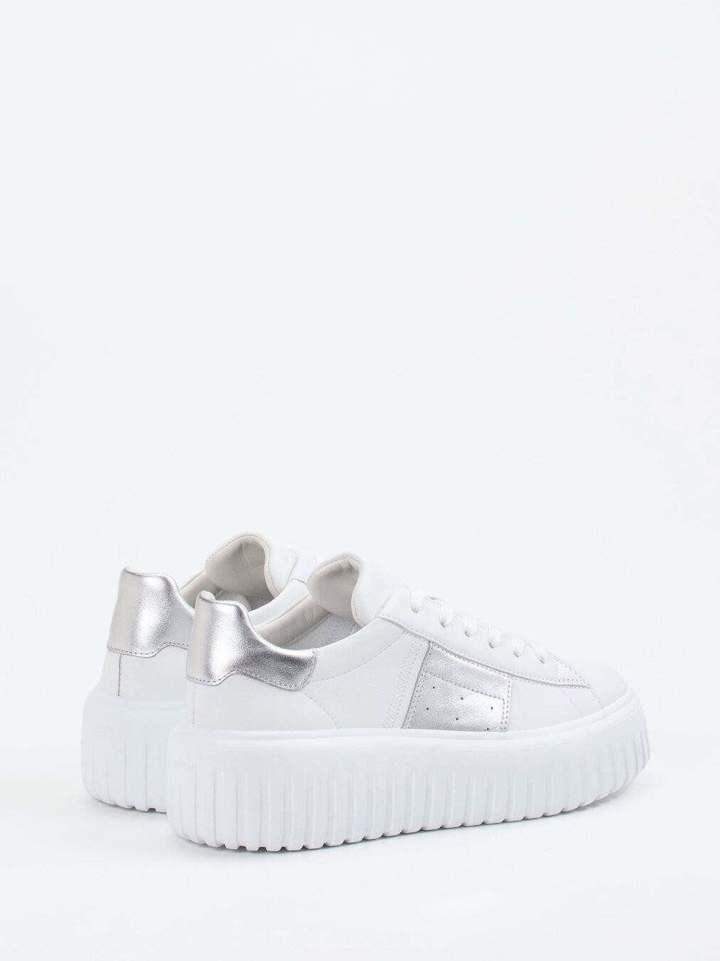 Sneaker weiß 1665794001503