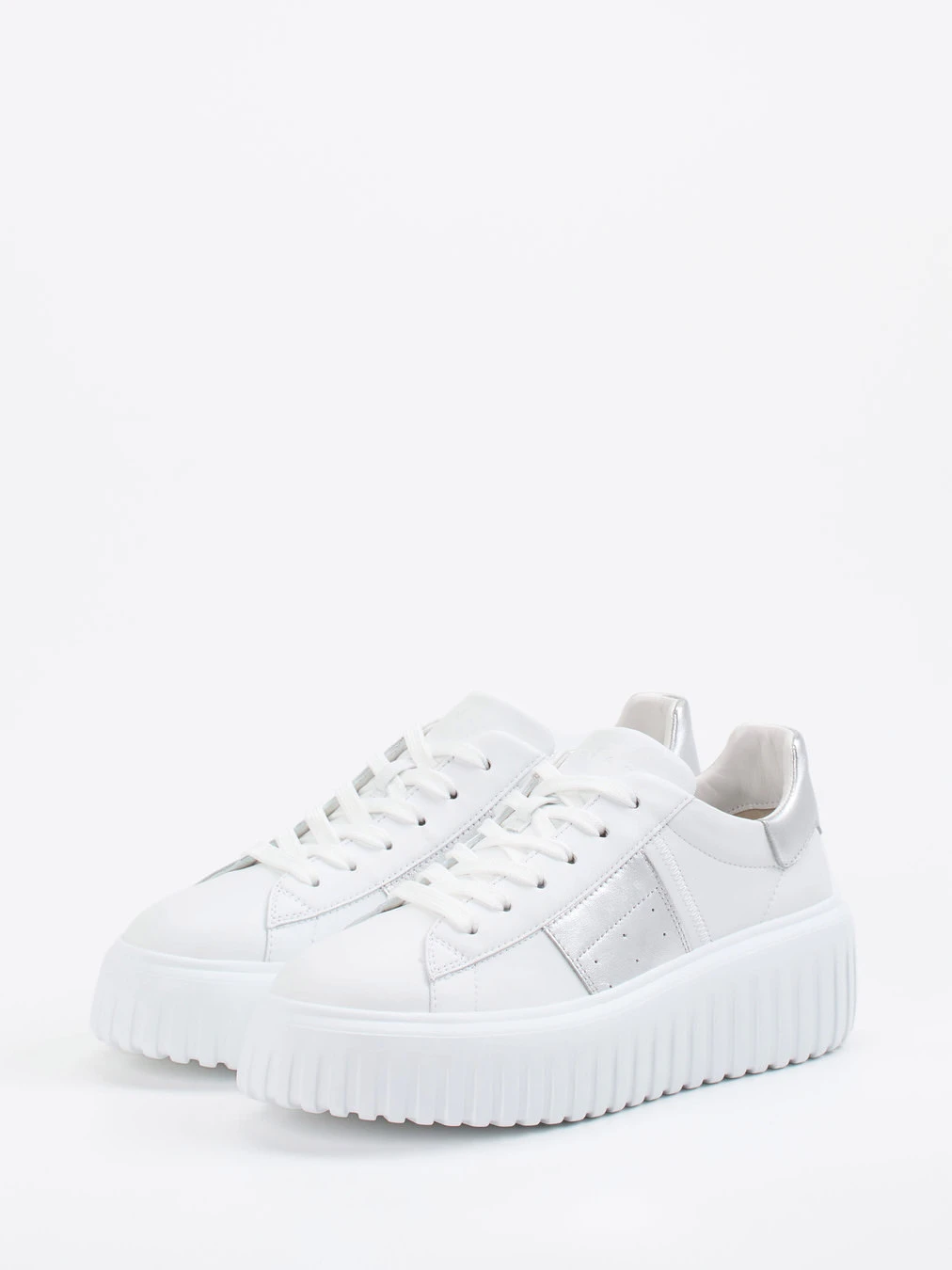 Sneaker weiß 1665794001502