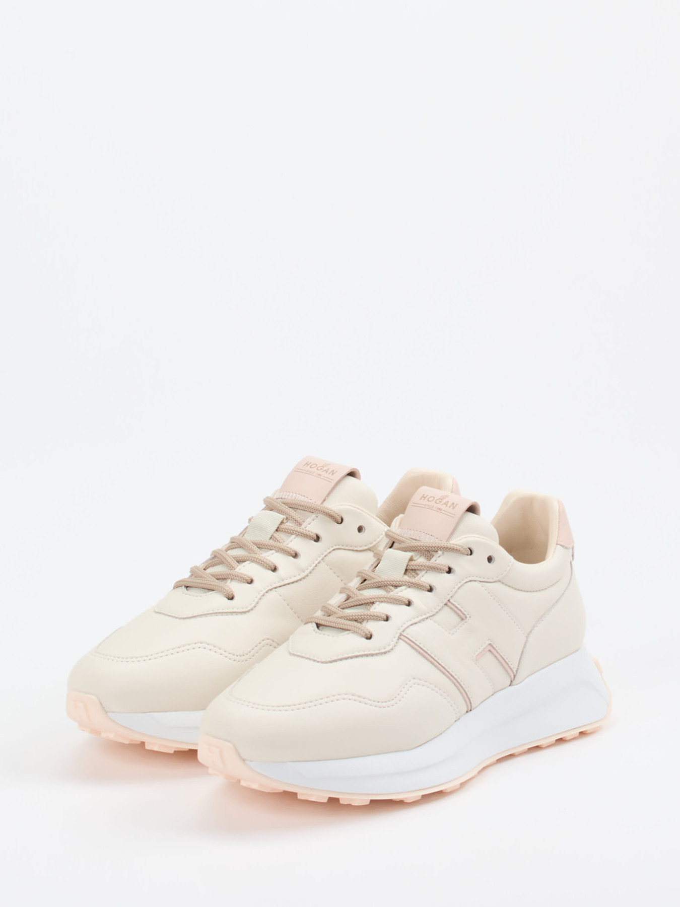 Sneaker weiß 1663735000202