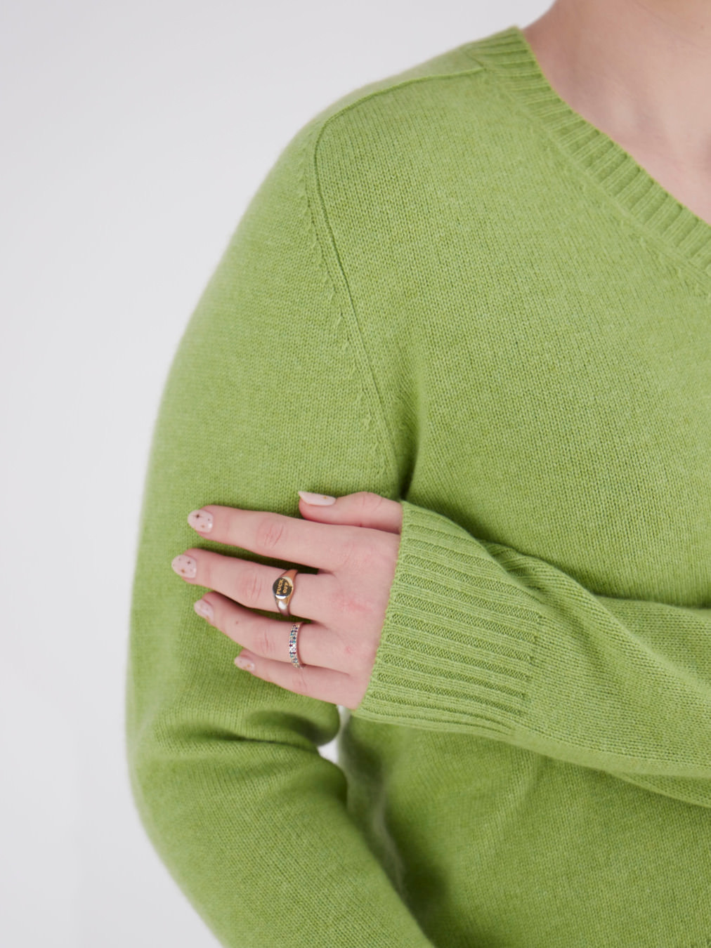 Pullover grün 9341699000402