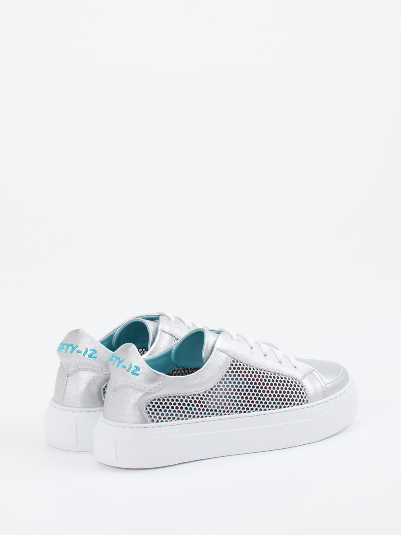 Sneaker silber 1663449008503