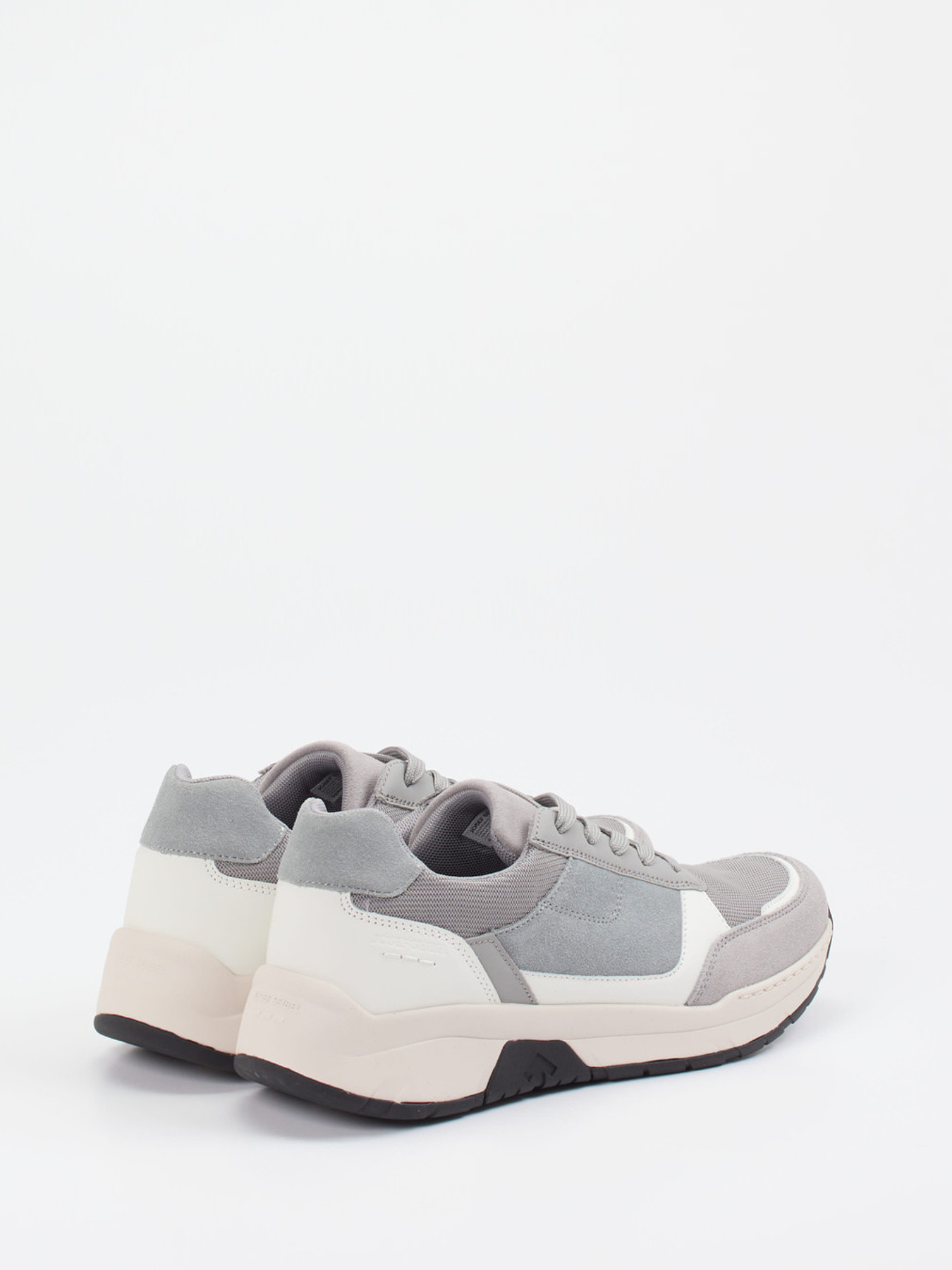 Sneaker grau 4661404002803