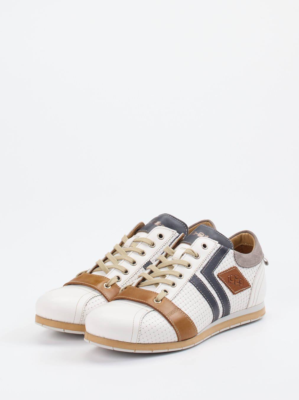 Sneaker weiß 4661729000102