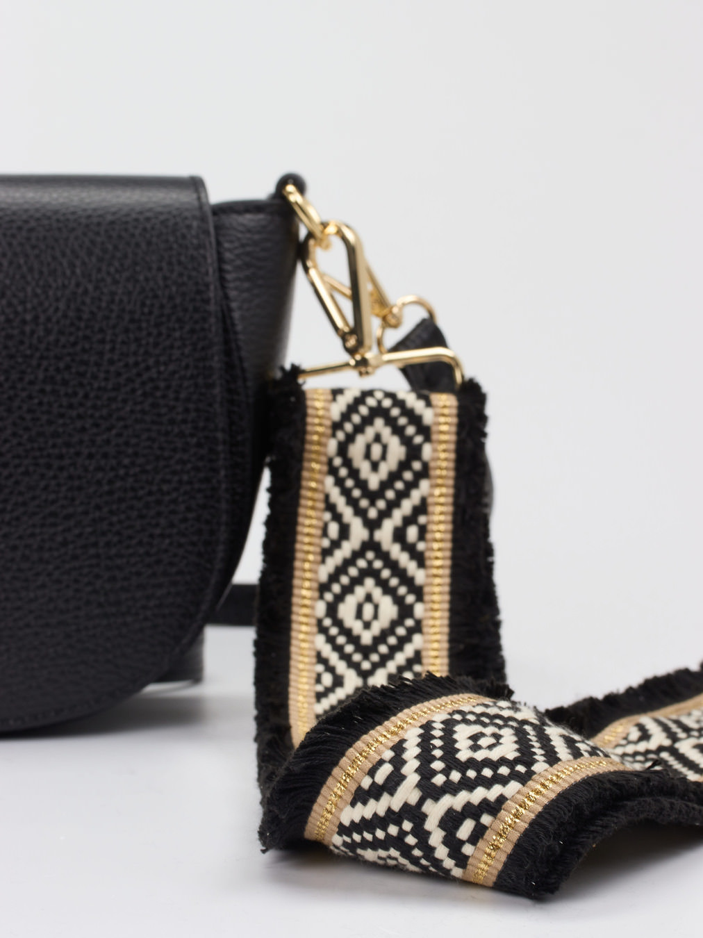 Umhängetasche schwarz 9391009007005