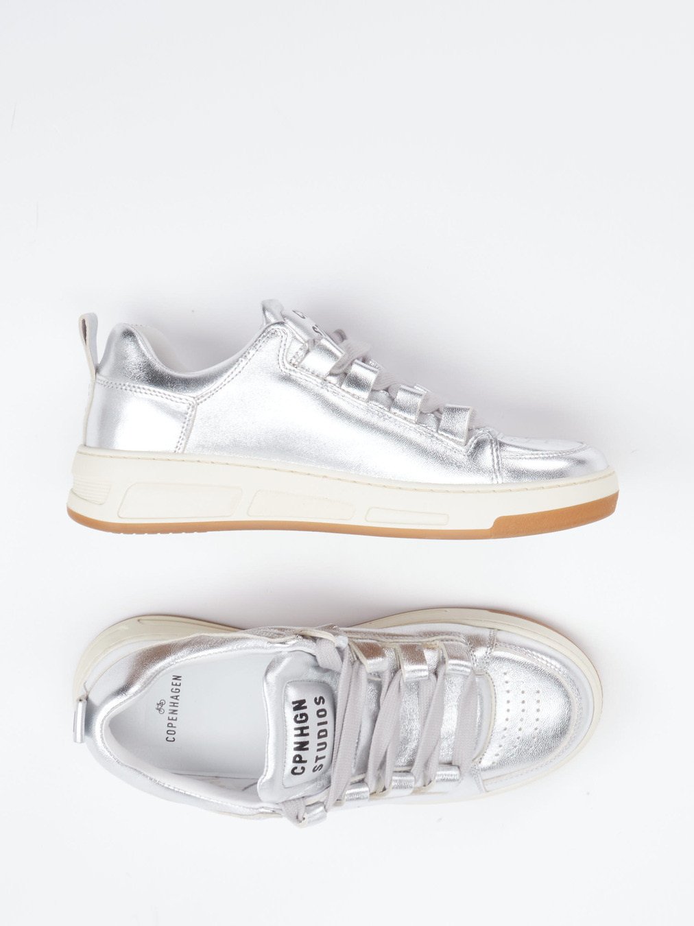 Sneaker silber 1663449008204