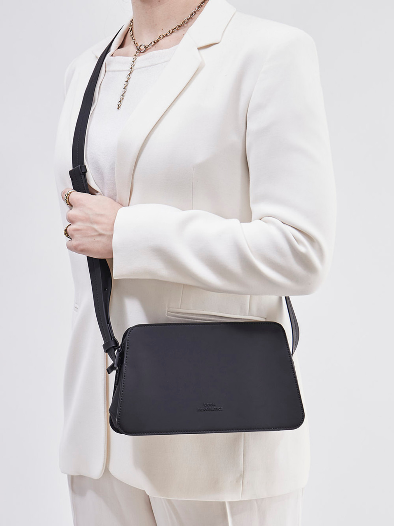 Umhängetasche schwarz 9301009003906