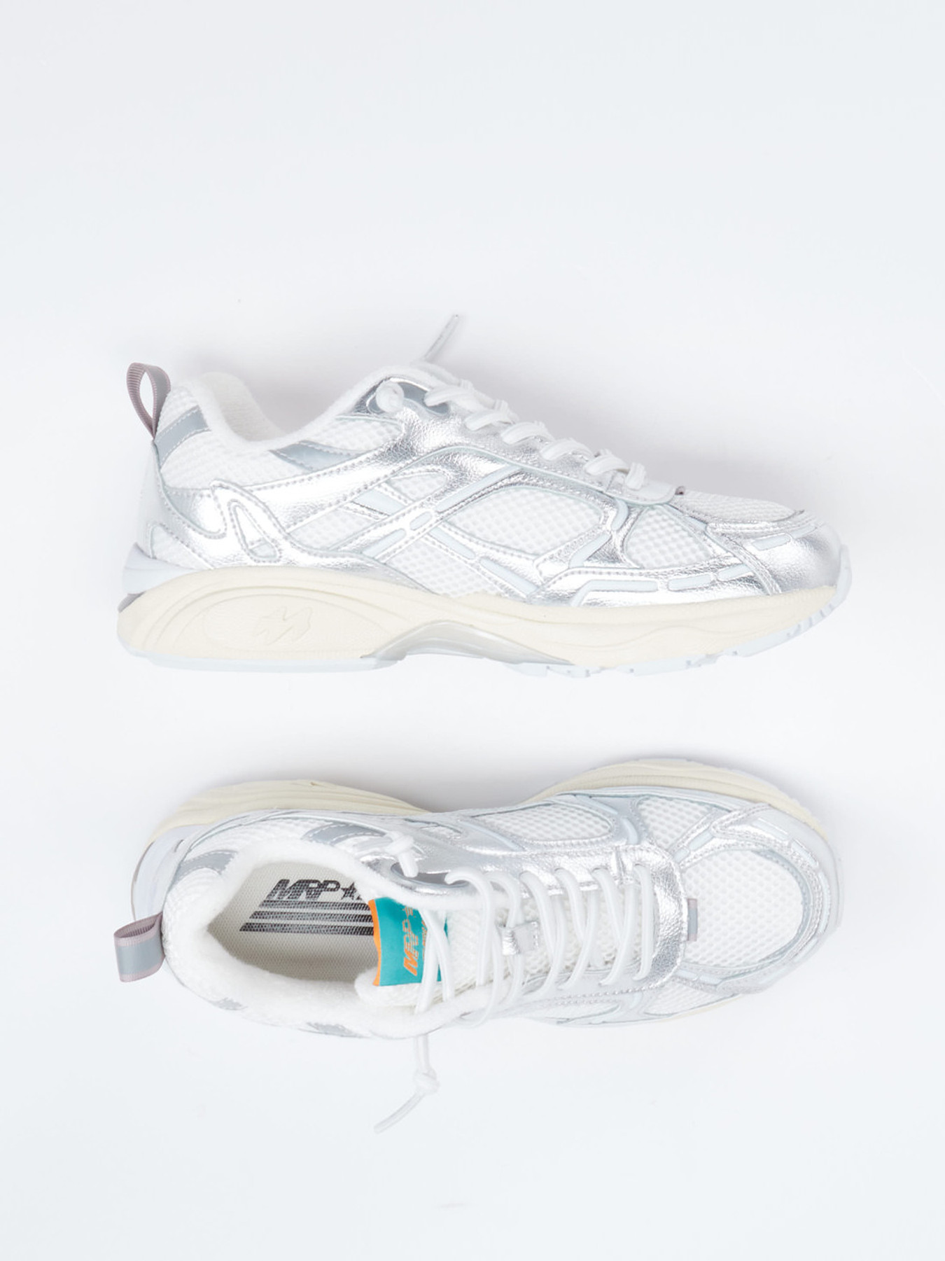 Sneaker silber 1663449008004