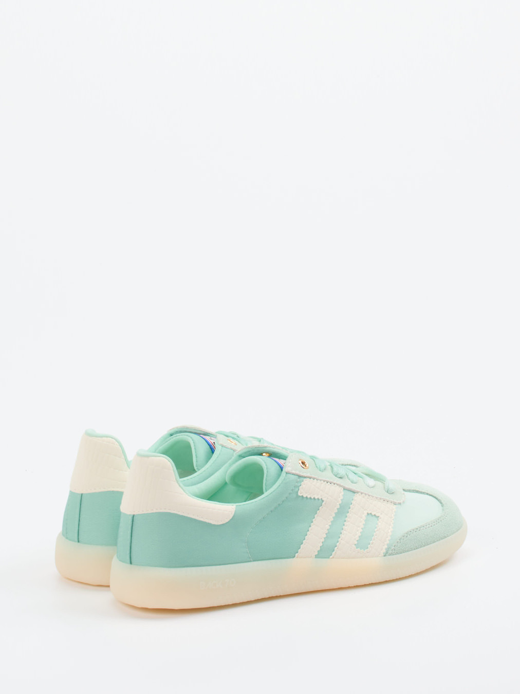 Sneaker grün 1661689000403