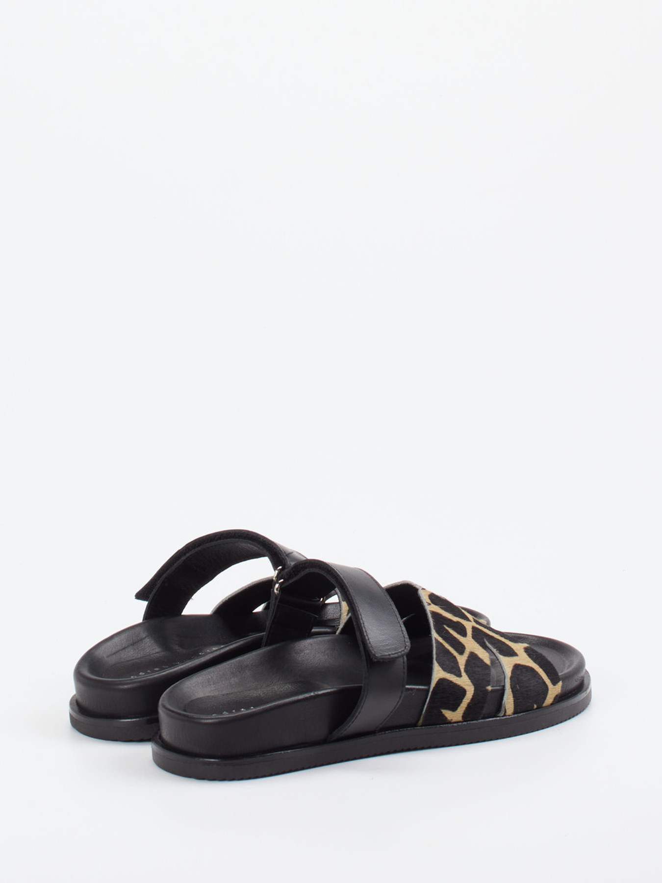 Pantolette schwarz 1101002000403