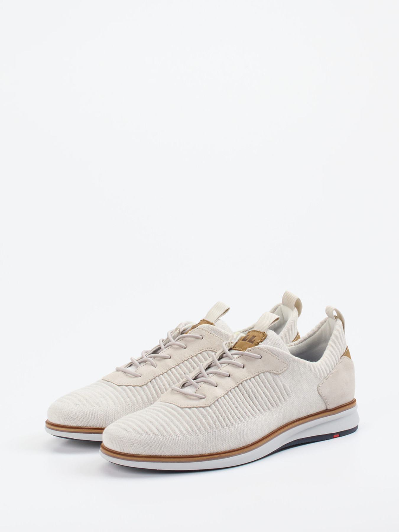 Schnürschuh beige 4610379000102