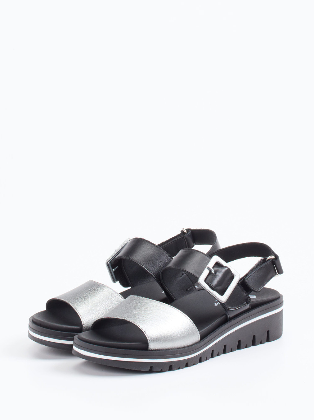 Sandale schwarz 2251004000402