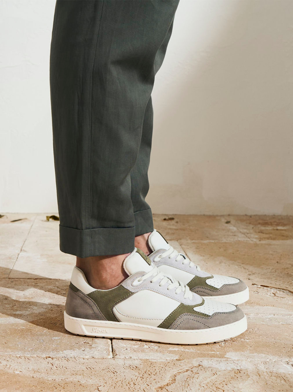 Sneaker weiß 4661794004402