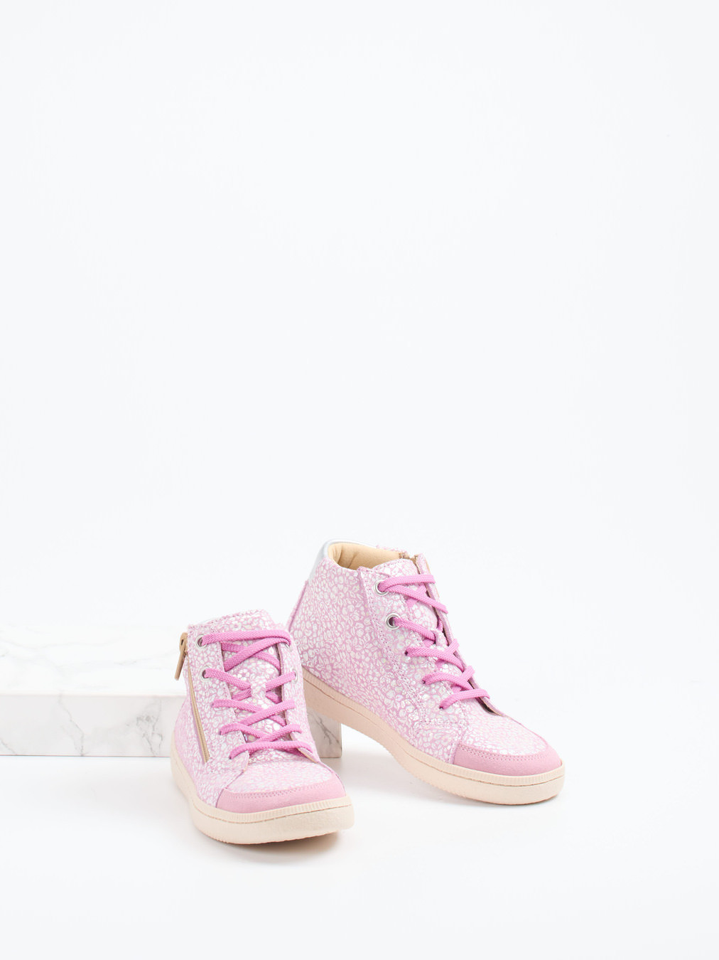 Schnürboot rot 6700597000104