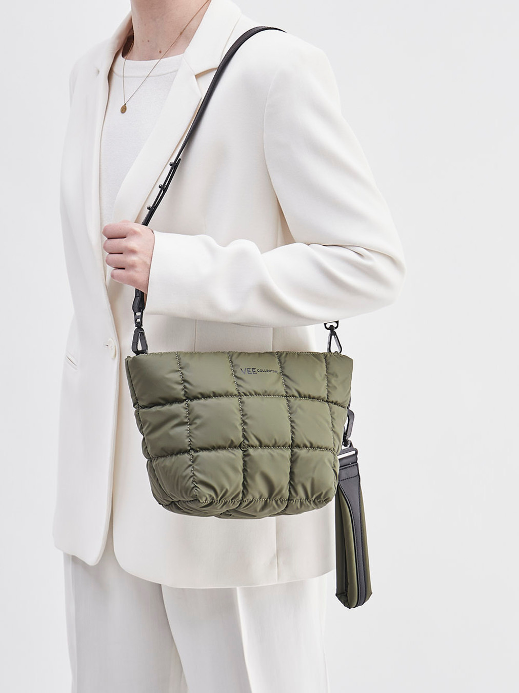 Clutche & Abendtasche grün 9305629000406