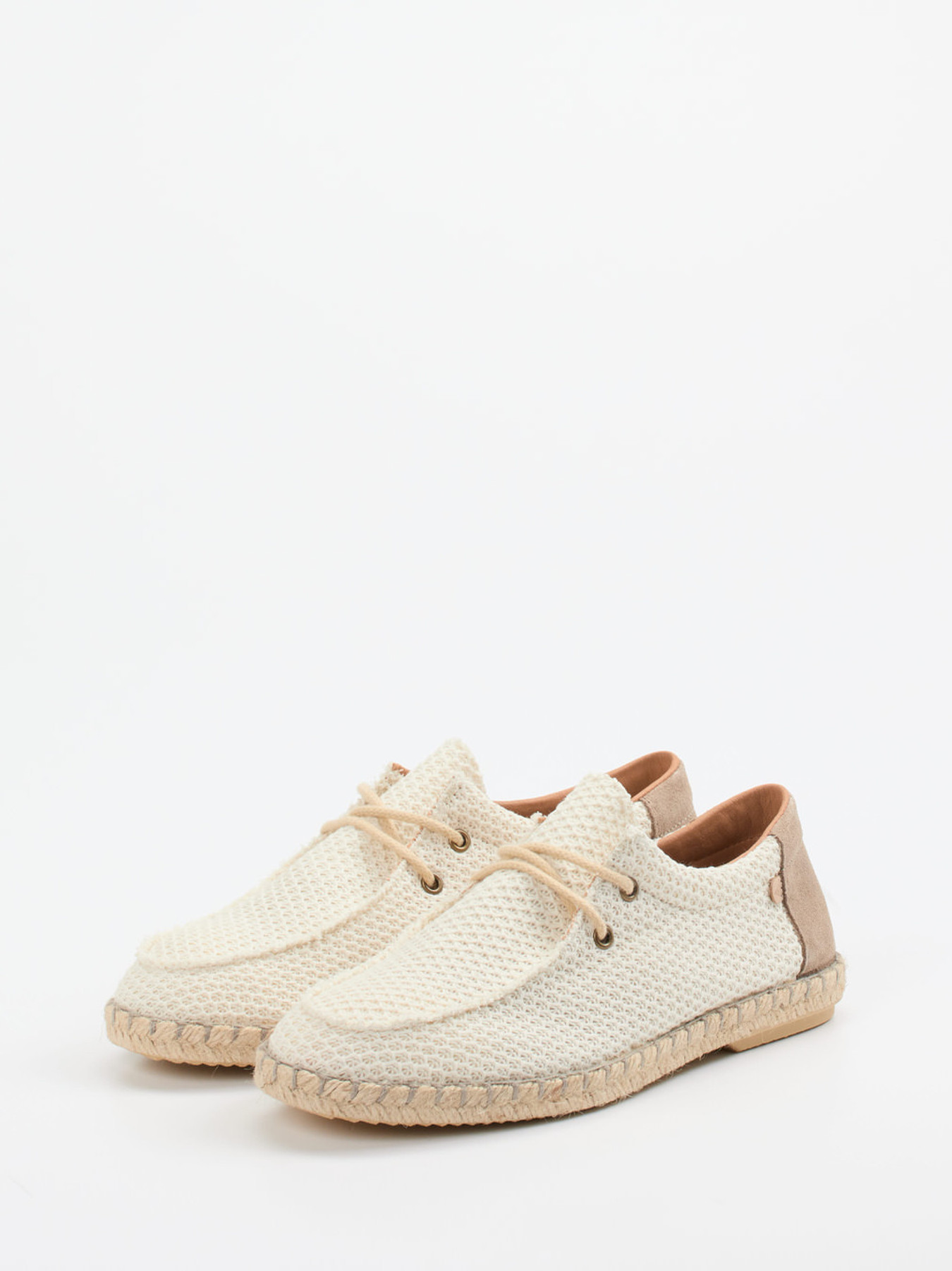 Schnürschuh beige 4610359002302