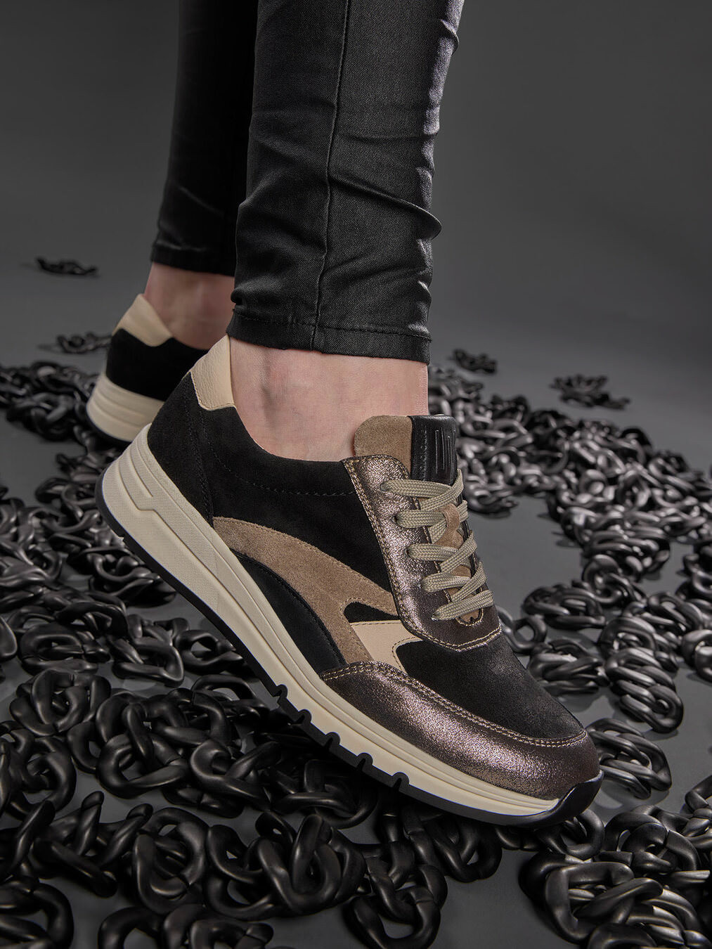 Sneaker H-April schwarz 2661003000102