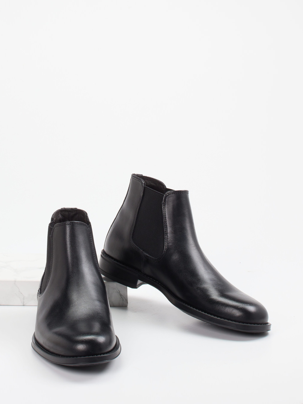 Boot schwarz 4711009024604