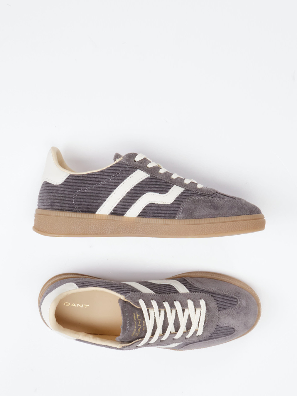 Sneaker grau 1663429000104