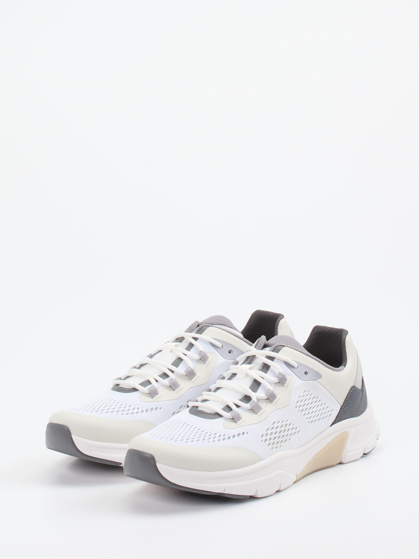 Sneaker weiß 4661704002502